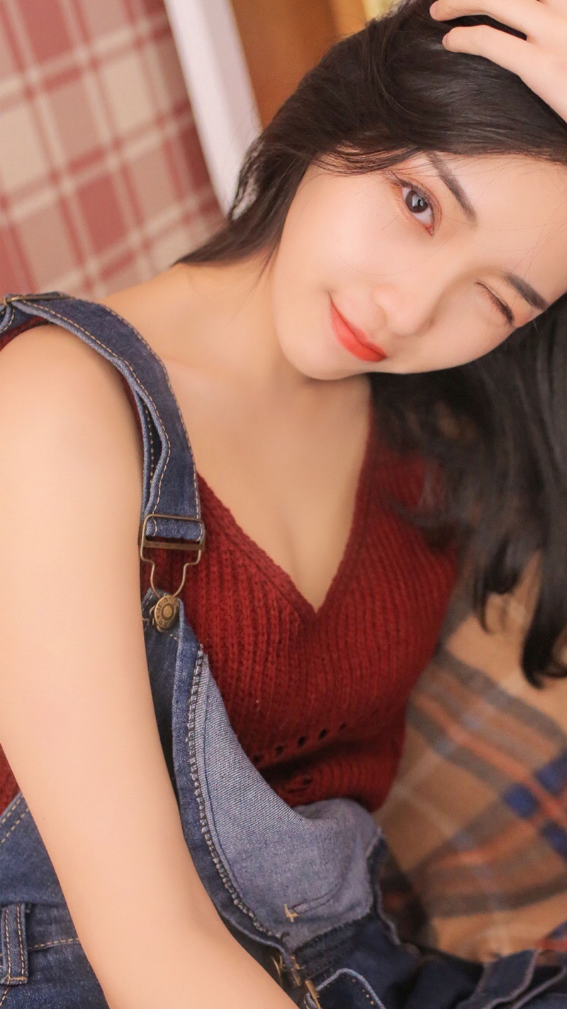 牛仔背带裤小姐姐青春活力图片