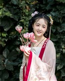 汉服少女明眸皓齿温文尔雅图片
