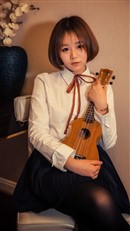 短发美眉学生制服黑丝美腿套图