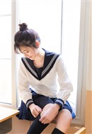 丸子头美女学生妹黑丝美腿图片