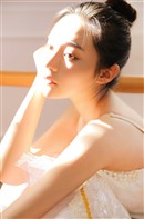 舞蹈美女白丝美腿唯美逆光摄影